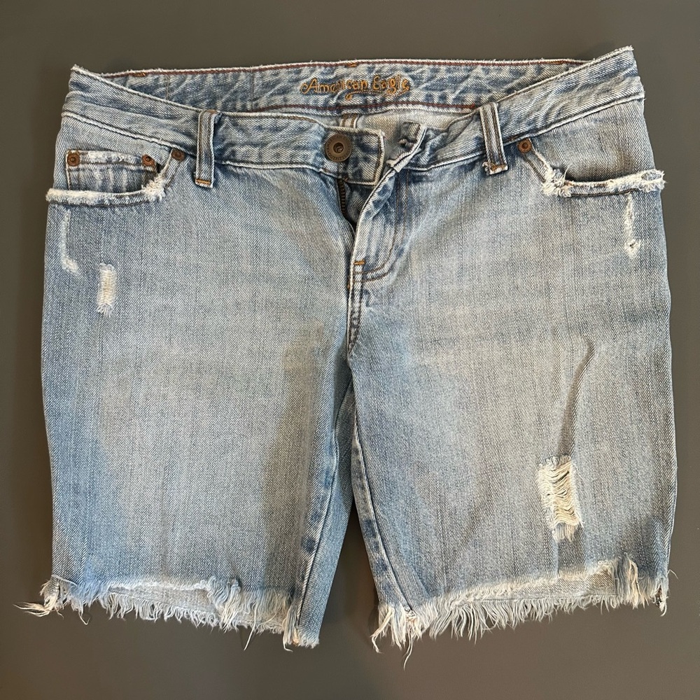 American Eagle low rise cutoff shorts